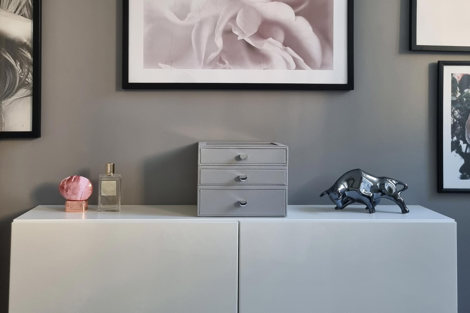 En mindre förvaringslåda